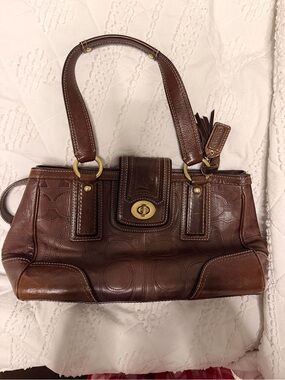 Brown leather vintage coach hampton bag with pink interior